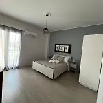 Apartman Chrismina's νear τhe Sea