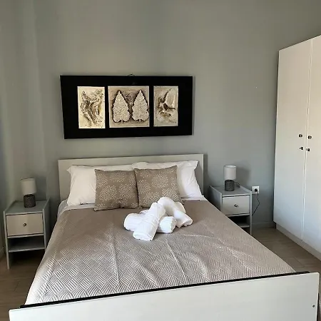 Chrismina'S Apartment Νear Τhe Sea