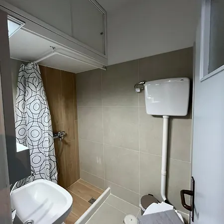 Chrismina's νear τhe Sea Apartment Itea